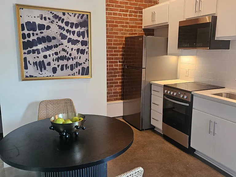 Overton Lofts — Photo 22