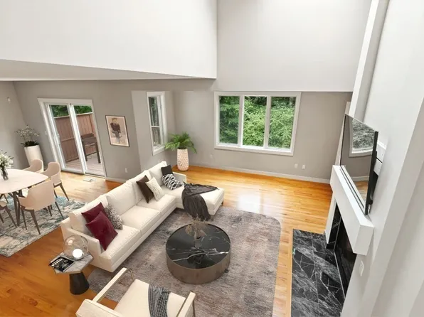 55 Orchard Hill Dr, Sharon, MA 02067