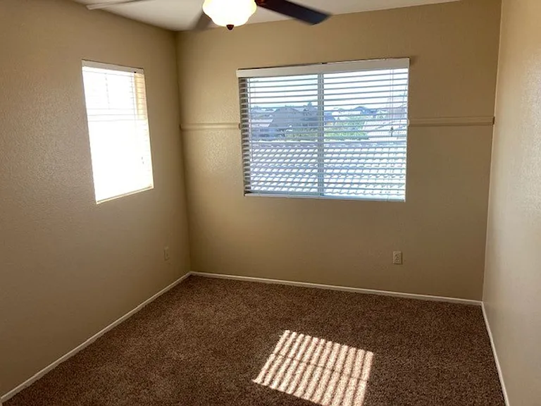 302 Willow Bend Dr — Photo 9
