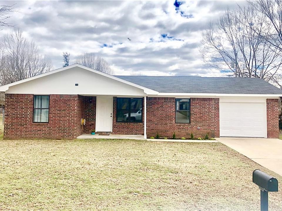 1st image of 286 N Kelsey Ln