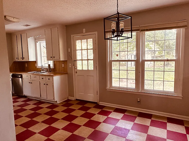 5598 Charmaine Bnd — Photo 10