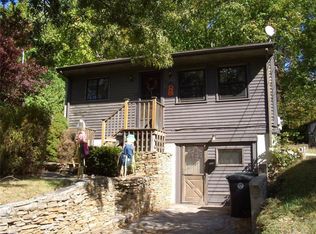 122 Pilgrim Ave, Coventry, RI 02816