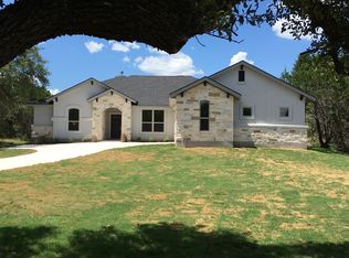 102 Paloma Pl, Liberty Hill, TX 78642