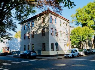 59 7th St #3, Cambridge, MA 02141