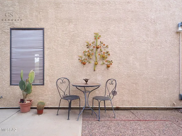 8545 N Spring Creek Dr, Tucson, AZ 85742