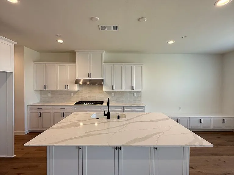 16806 Mairs Dr — Photo 11