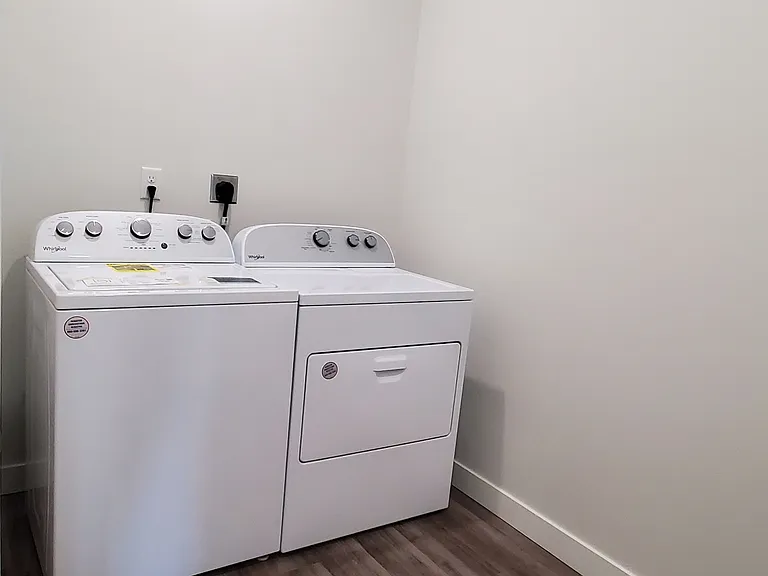 715 Lake Shore Dr NE #203 — Photo 16