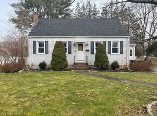 65 Brooks Pl, West Bridgewater, MA 02379