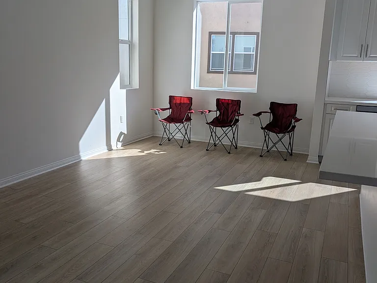 2430 E Lincoln Ave #6 — Photo 12