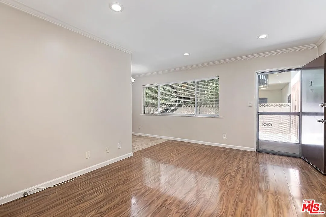 1 bed, 1.0 bath, 650 sqft, $2,475 — Photo 3