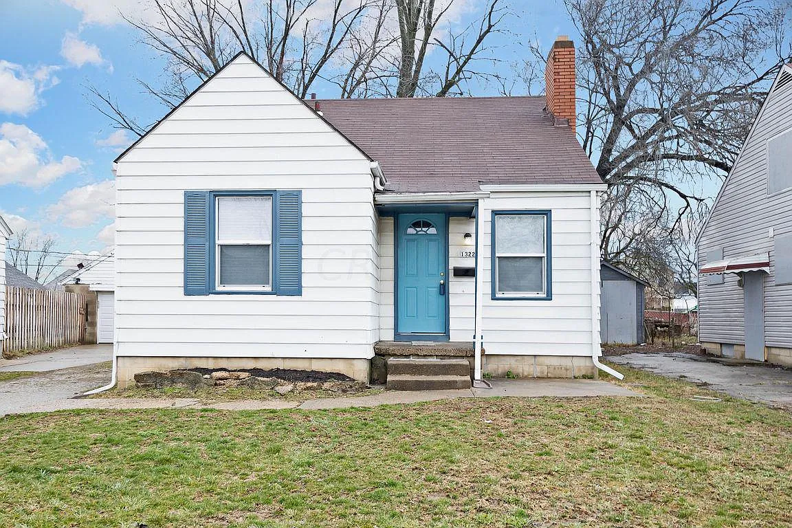 1322 Republic Ave photo 1