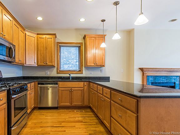 5th image of 4726 N Winthrop Ave APT 2