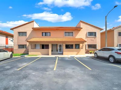 7870 W 29th Way APT 201, Hialeah, FL, 33018