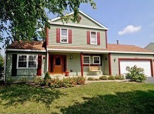 1405 Carleton Cir, Naperville, IL 60565