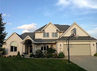 1302 Eastridge Dr, Waterville, OH 43566