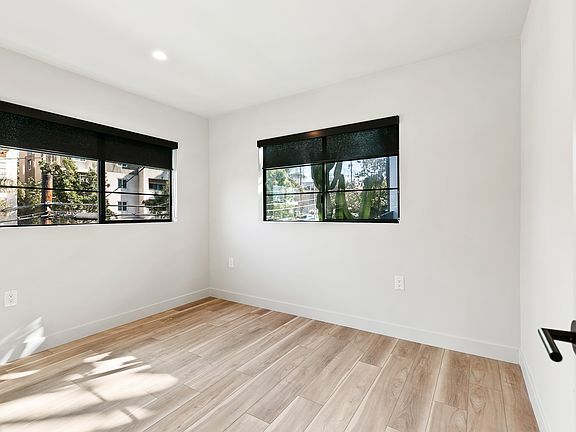 5th image of 231 Lucas Ave APT 1