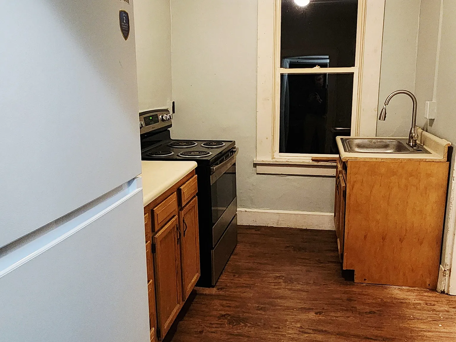 2 bed, 750 sqft, $1,300 — Photo 3