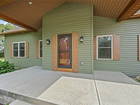 4th image of 8293 Lake Street Rd