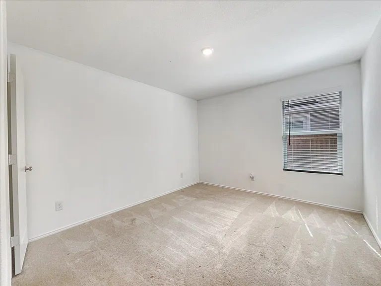 3316 Turkey Trot Ln — Photo 18