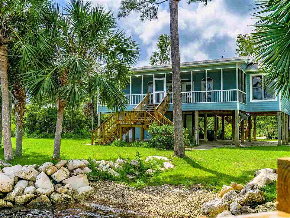 2nd image of 261 Rio Vista Dr