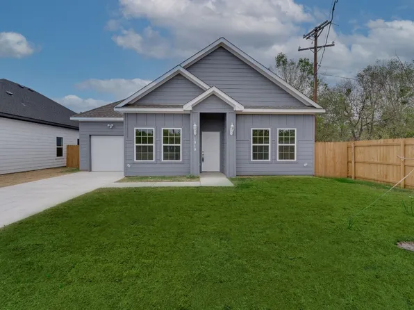 1010 S Smith St, Ennis, TX 75119