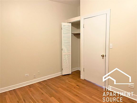 4th image of 4552 N Western Ave #3