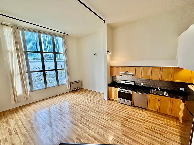 575 Harrison Street — Photo 4