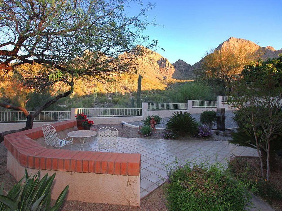 1st image of 10210 N Calle Del Carnero