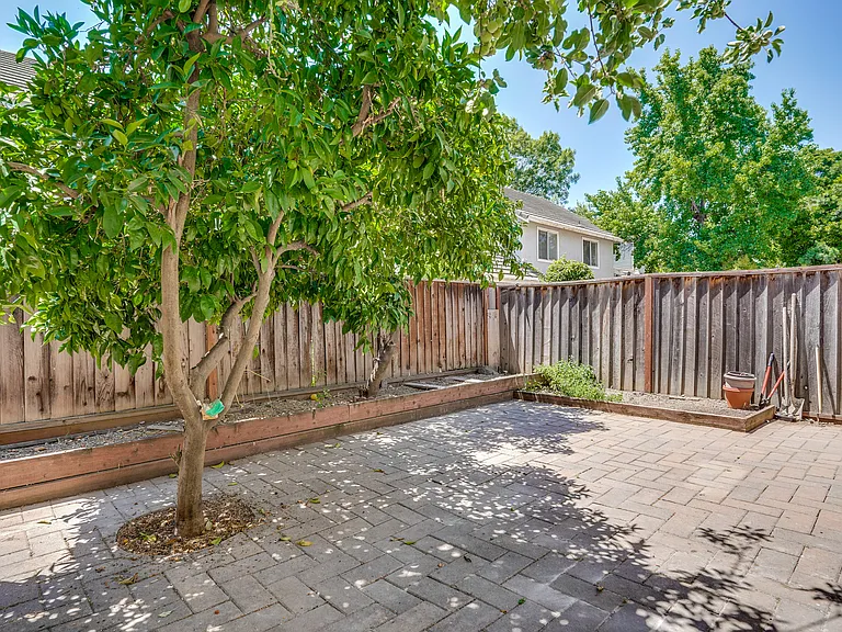 1583 Timber Creek Dr — Photo 35
