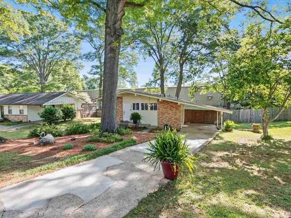 545 Edgecrest Dr, Birmingham, AL 35209