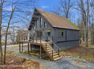 6020 Boardwalk Dr, Tobyhanna, PA