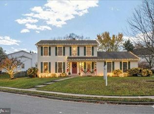 1551 Brownsville Dr, Herndon, VA 20170