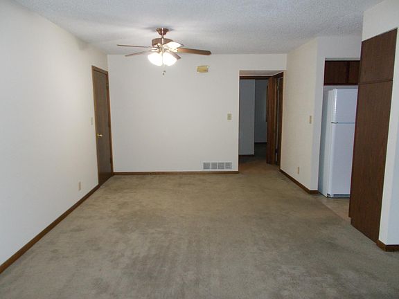 3rd image of 3320 Briarwood Ave
