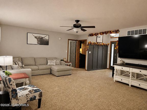 4th image of 525 Morgan St