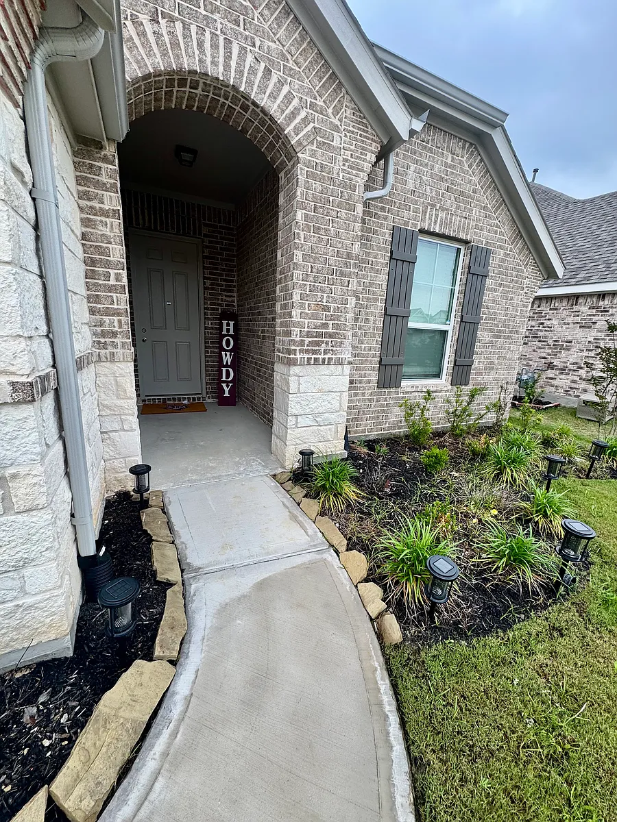 Building Photo - 6325 Fulton Dr