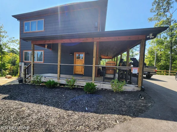 1424 Red Cedar Ln, Sevierville, TN 37876