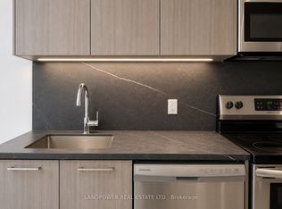 51 Winlock Park #25, Toronto, ON M2M1Z1