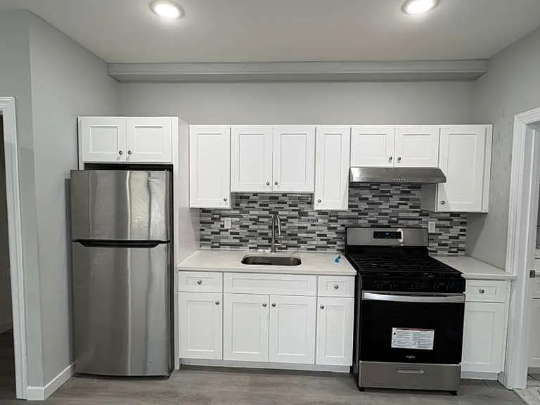 98 12th Ave #303 — Photo 2