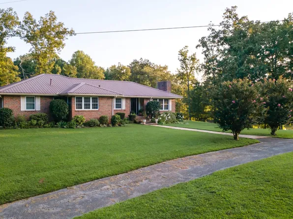 215 Rosewood Ln, Ashland, AL 36251