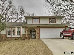 13037 Morning View Dr, Omaha, NE 68137