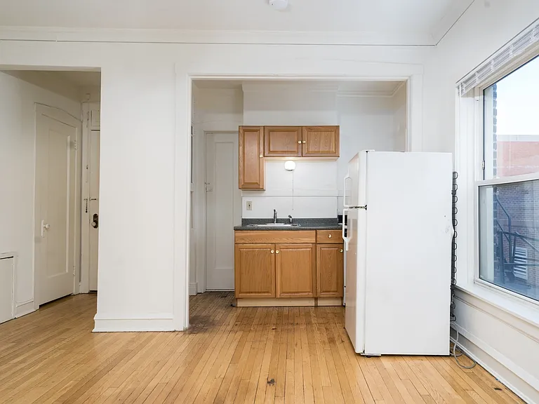 Ivanhoe Spacious Studio