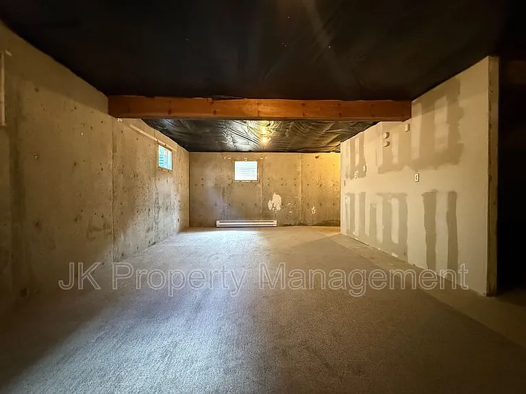 919 1st Ave SW #4 — Photo 31