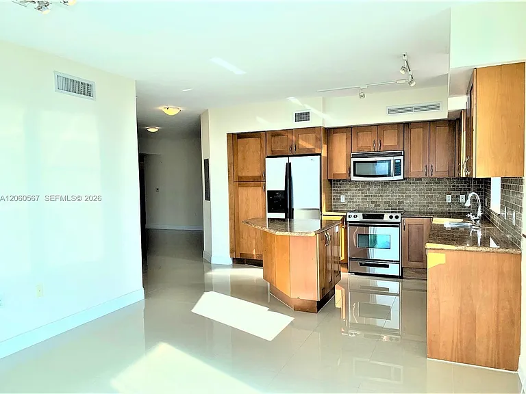 1745 E Hallandale Beach Blvd #1606W — Photo 5
