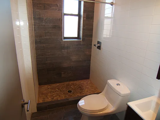 Rented by Joel Weisz, LREB | media 53