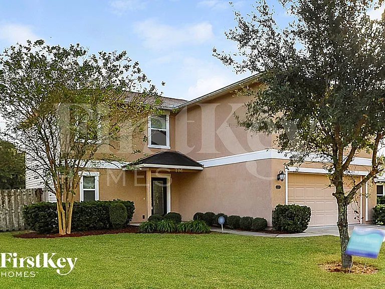 208 Straw Pond Way — Photo 3