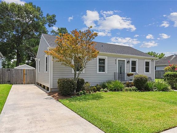 2nd image of 513 Rosewood Dr