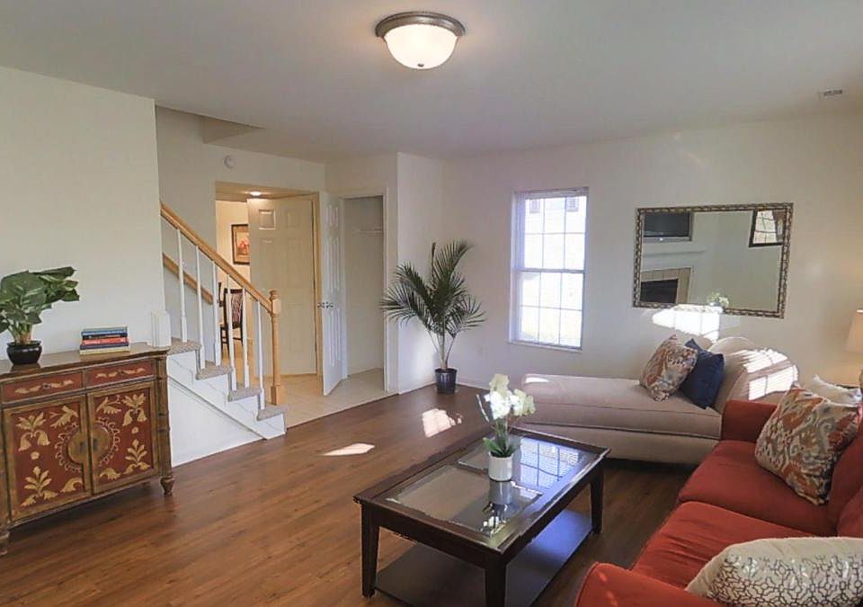 01-TeaberryLuxury_02092016