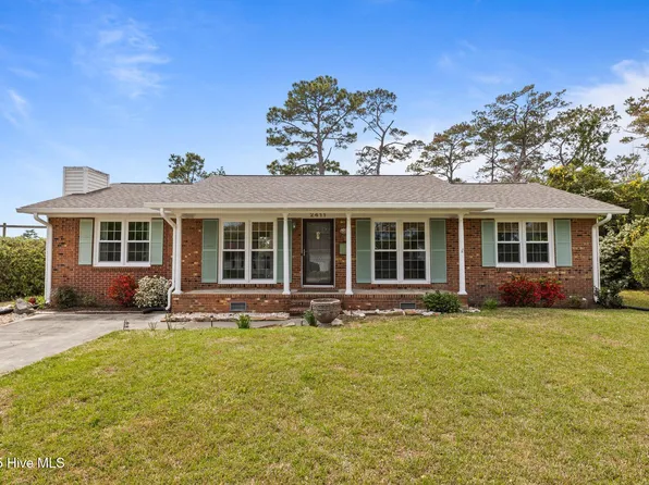 2411 Emeline Place, Morehead City, NC 28557
