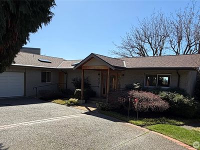 6247 82nd Avenue SE, Mercer Island, WA, 98040
