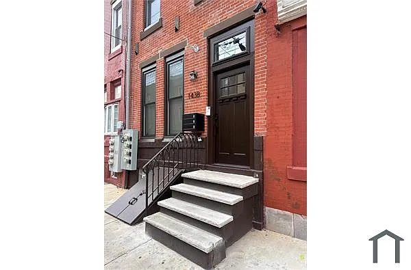 Building Photo - 1438 Tasker St #3